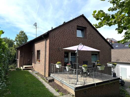 Einfamilienhaus zum Kauf 619.000 € 8 Zimmer 175 m² 976 m² Grundstück An der Schmitte 9 Haan 42781