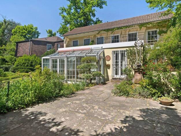 Haus zum Kauf 2.645.000 € 12 Zimmer 442 m² 1.034 m² Grundstück Niederrad Frankfurt am Main 60528