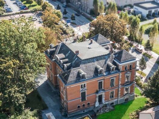 Villa zum Kauf provisionsfrei 795.000 € 18 Zimmer 1.232 m² 2.900 m² Grundstück August-Bebel-Straße 19 Greiz Greiz 07973