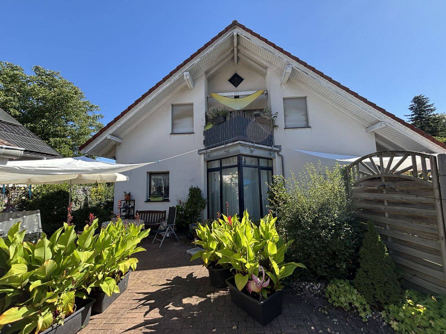 Immobilie in Borchen - Gepflegtes Mehrfamilienhaus in Kirchborchen mit solidem Renditepotenzial - Bild 0