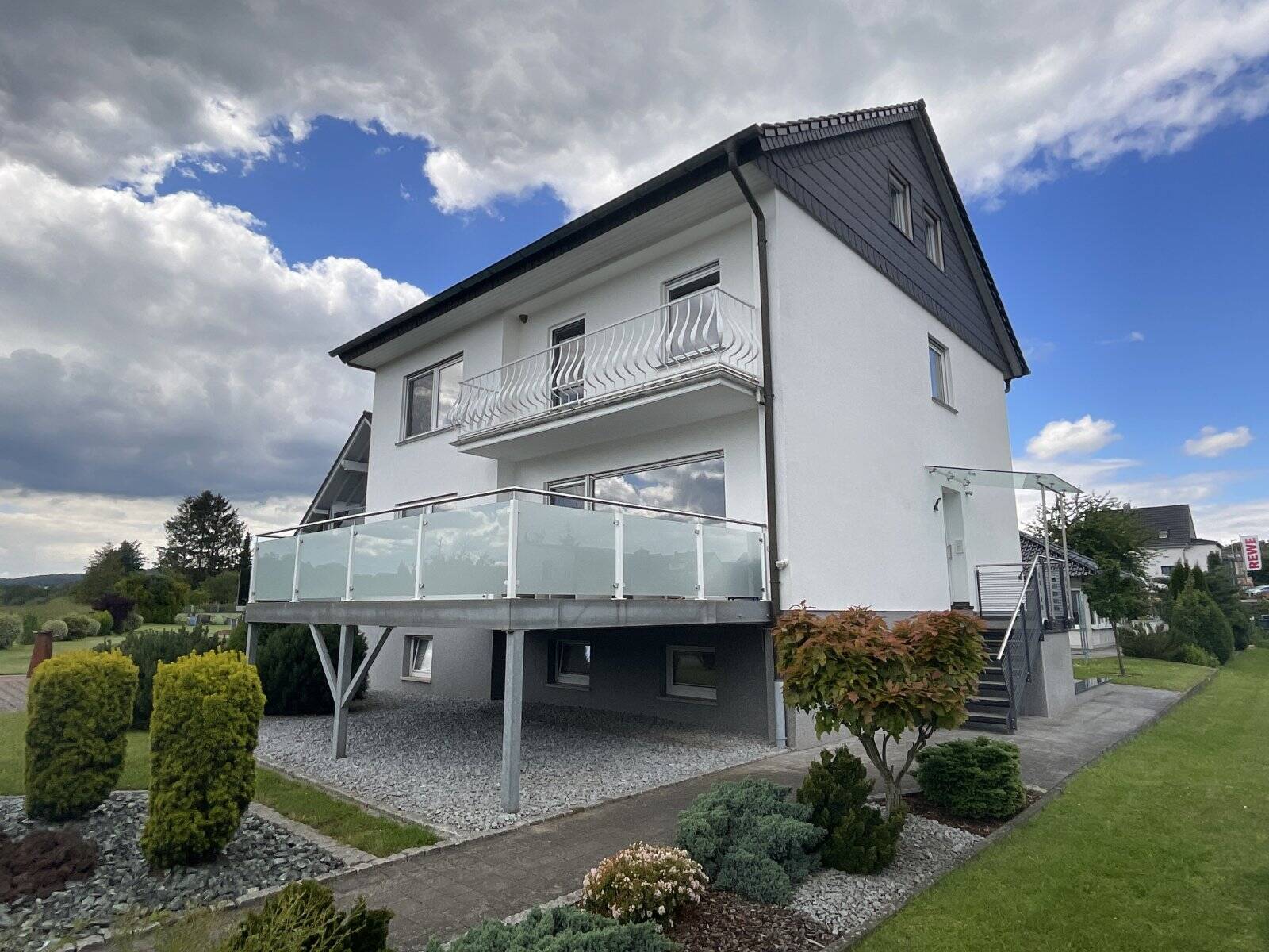 Einfamilienhaus zum Kauf provisionsfrei 385.000 € 5 Zimmer 177 m²<br/>Wohnfläche 878 m²<br/>Grundstück Zum Werth 4 Obersuhl Wildeck-Obersuhl 36208