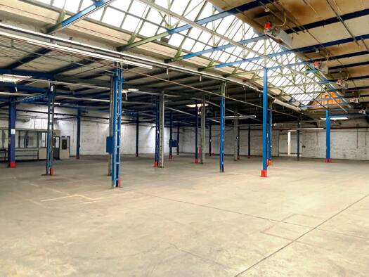 Produktionshalle zur Miete 2.200 m² Lagerfläche teilbar ab 1.000 m² Vohwinkel Wuppertal 42329