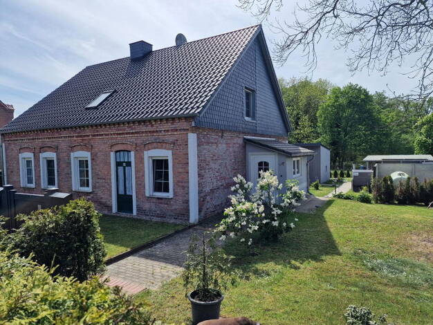 Einfamilienhaus zum Kauf provisionsfrei 409.000 € 7 Zimmer 200 m² 1.152 m² Grundstück Altwarp 17375
