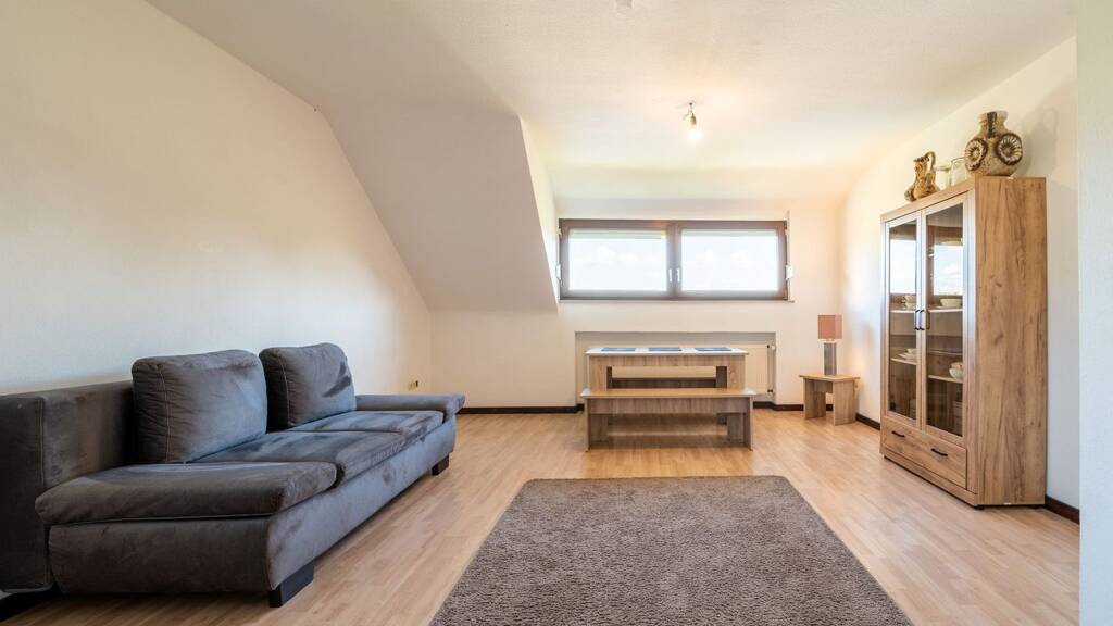 Haus zum Kauf 349.000 € 8 Zimmer 254 m² 559 m² Grundstück Schüller 54586