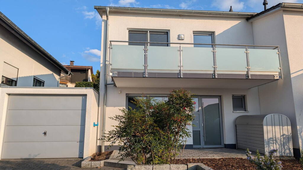 Doppelhaushälfte zur Miete 2.750 € 5,5 Zimmer 189 m² 343 m² Grundstück frei ab sofort Im Brünnel 26A Großsachsen Hirschberg an der Bergstraße 69493