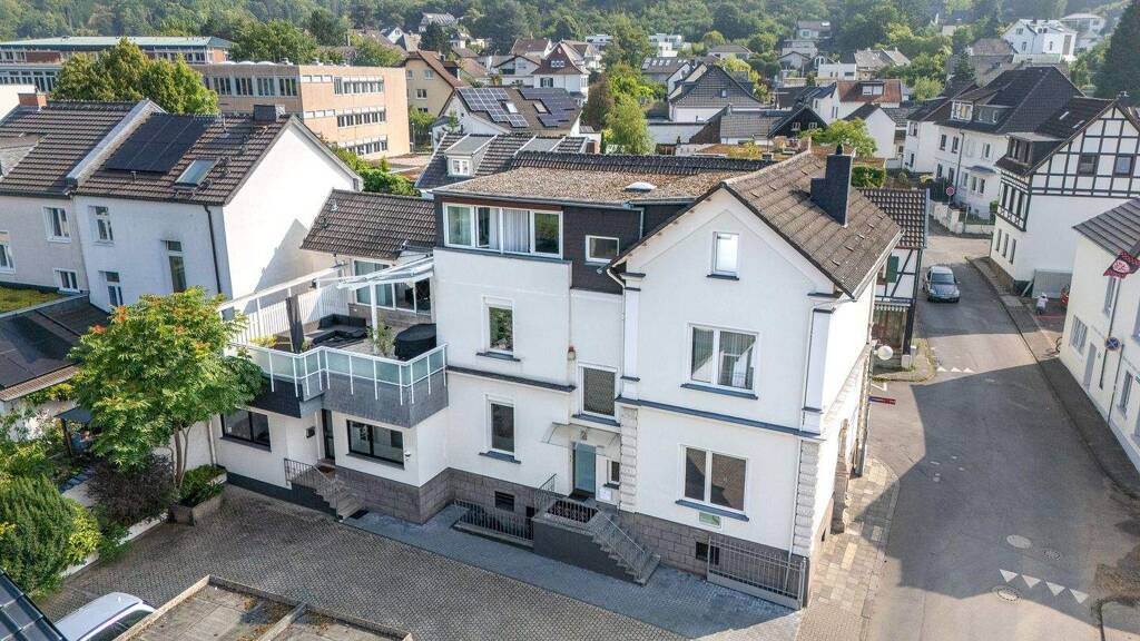 Gewerbeobjekt zum Kauf als Kapitalanlage geeignet 975.000 € 15 Zimmer 391 m² 550 m² Grundstück Bad Honnef 53604