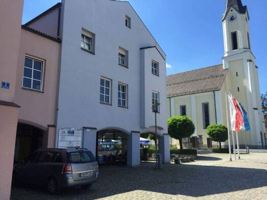 Ladenfläche zur Miete provisionsfrei 850 € 1 Zimmer 94,5 m² Verkaufsfläche Kirchenplatz 3 Simbach Simbach a.Inn 84359