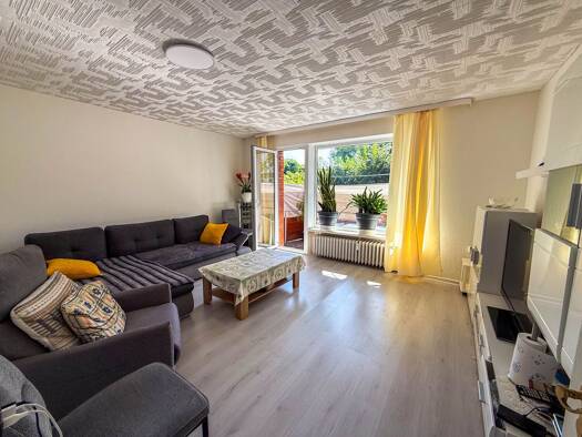 Wohnung zum Kauf 79.000 € 3 Zimmer 67,1 m² EG Innenstadt Neumünster 24534