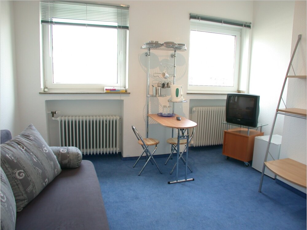 Wohnung zur Miete Wohnen auf Zeit 782 € 1 Zimmer 17 m²<br/>Wohnfläche 01.03.2025<br/>Verfügbarkeit Friedrichstadt Düsseldorf 40210