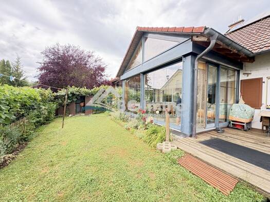 Einfamilienhaus zum Kauf 520.000 € 5,5 Zimmer 146 m² 395 m² Grundstück Jestetten Jestetten 79798
