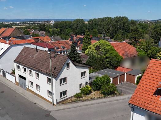 Haus zum Kauf 560.000 € 8 Zimmer 191 m² 575 m² Grundstück Delkenheim Wiesbaden 65205