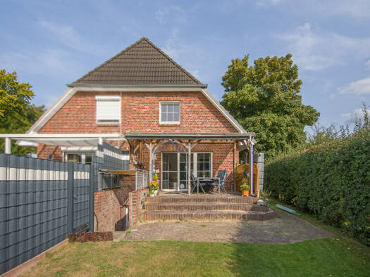 Doppelhaushälfte zum Kauf 549.000 € 4 Zimmer 108 m² 1.363 m² Grundstück Rellingen 25462