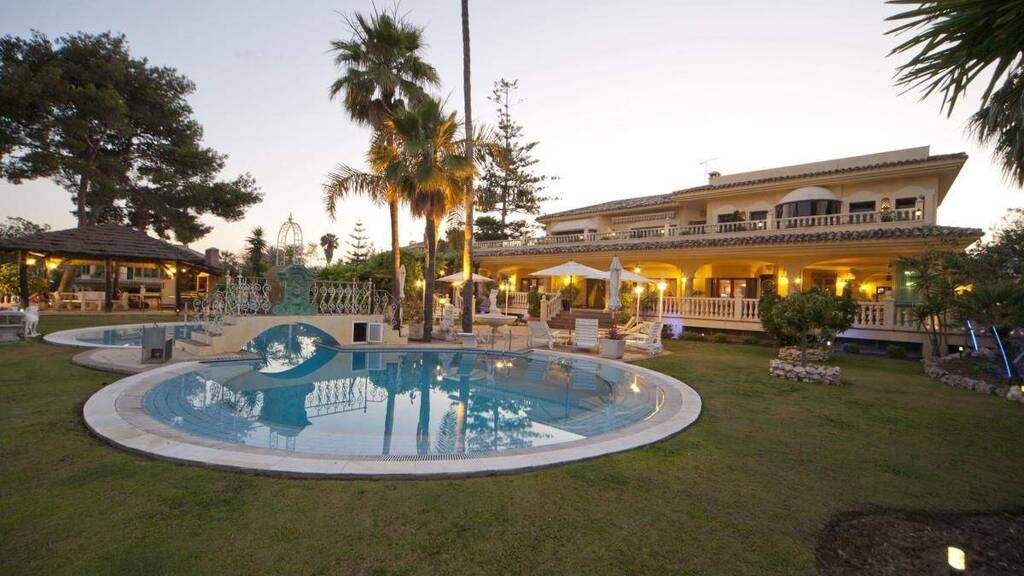 Haus zum Kauf 10.000.000 € 1.592 m² 2.559 m² Grundstück Puerto almendro 29678