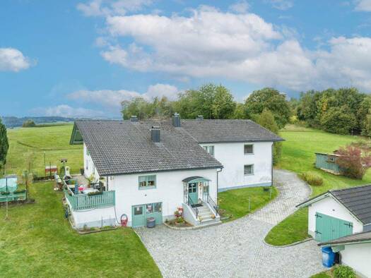 Mehrfamilienhaus zum Kauf 315.000 € 12 Zimmer 380 m² 2.406 m² Grundstück Neureichenau 94089