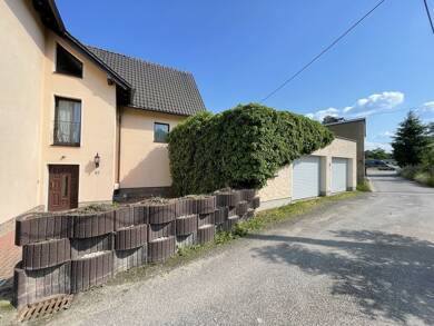 Haus zum Kauf 299.000 € 14 Zimmer 230 m² 530 m² Grundstück Niederwiesa Niederwiesa 09577