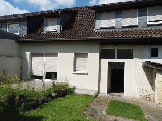 Terrassenwohnung zur Miete 500 € 3,5 Zimmer 89 m² frei ab sofort Burgstraße 1 Klötze 38486
