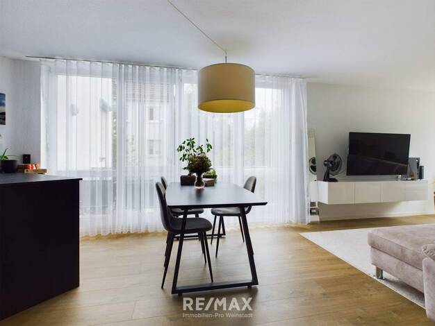 Wohnung zum Kauf 305.000 € 2,5 Zimmer 63 m² frei ab sofort Bietigheim-Bissingen 74321