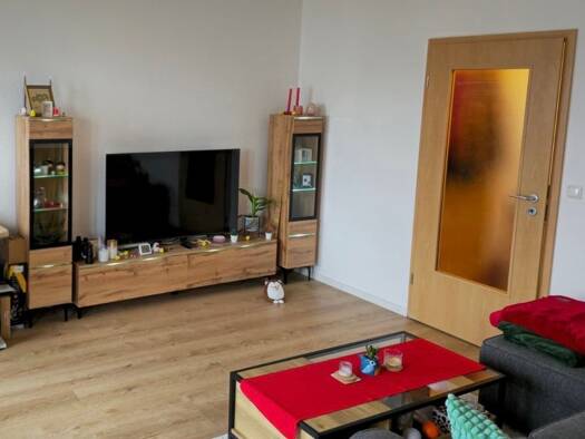 Wohnung zur Miete 1.050 € 2 Zimmer 55 m² Geschoss 2/3 frei ab 16.04.2026 Pliening 85652