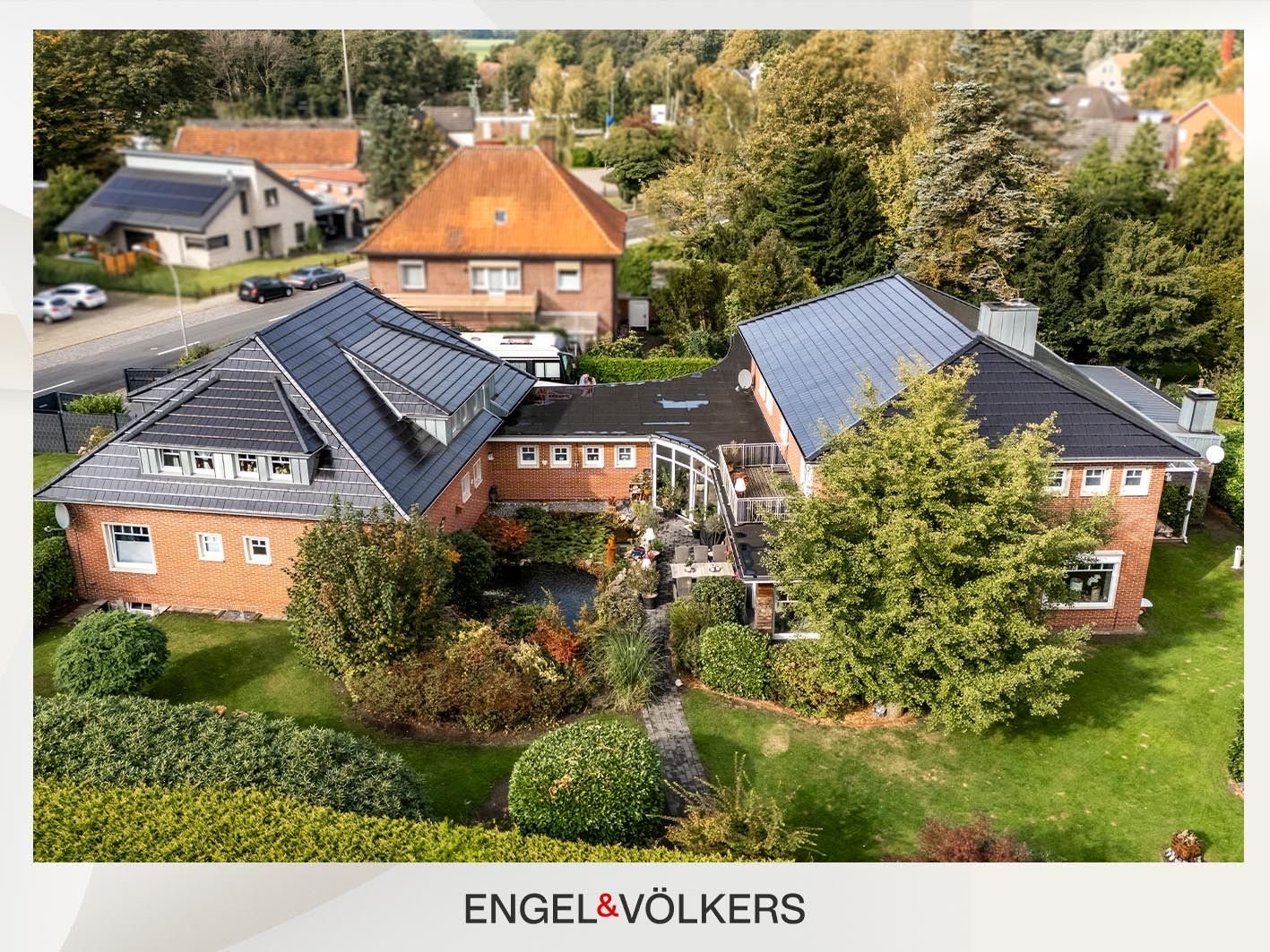 Villa zum Kauf 849.000 € 16 Zimmer 532 m²<br/>Wohnfläche 1.976 m²<br/>Grundstück Ihrhove Westoverledingen 26810