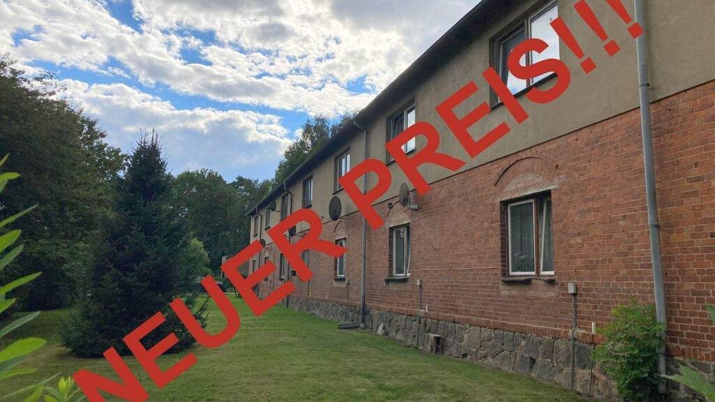 Mehrfamilienhaus zum Kauf als Kapitalanlage geeignet 99.000 € 24 Zimmer 630 m² 7.205 m² Grundstück Dorfstraße 10-17 Landsdorf Tribsees 18465