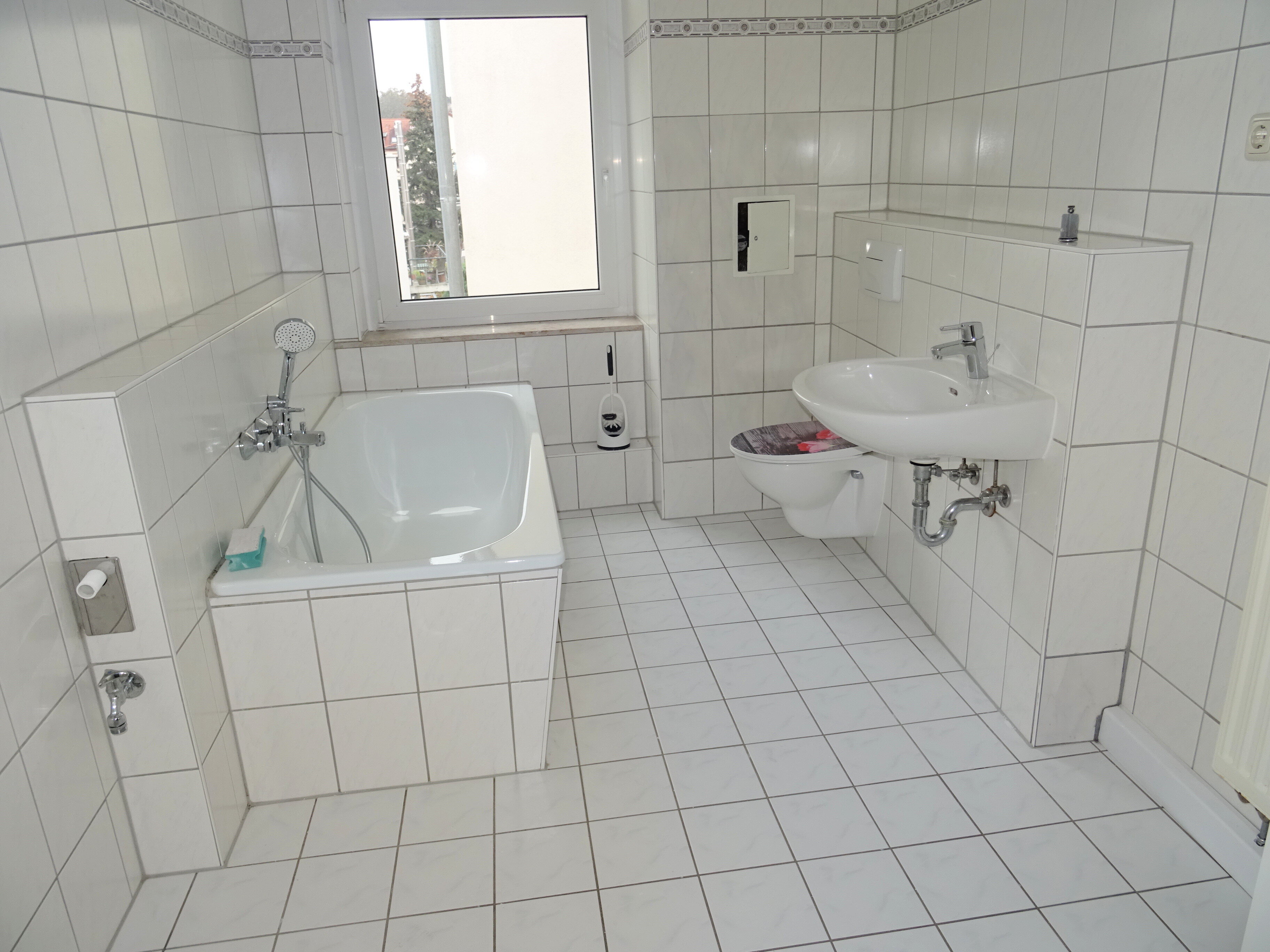 Wohnung zur Miete 485 € 4 Zimmer 82 m²<br/>Wohnfläche 1.<br/>Geschoss ab sofort<br/>Verfügbarkeit Mitte - Nord 126 Zwickau 08056