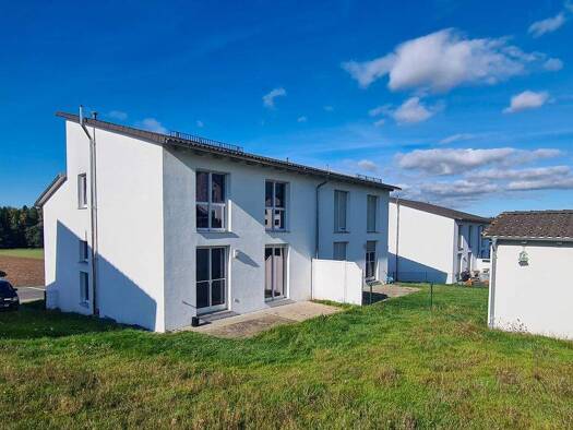 Wohnanlage zum Kauf als Kapitalanlage geeignet 4,5 Zimmer 135 m² 337 m² Grundstück Mantel 92708