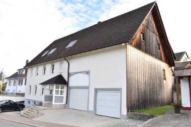 Mehrfamilienhaus zum Kauf als Kapitalanlage geeignet 387.000 € 8 Zimmer 250 m² 976 m² Grundstück Niedereschach Niedereschach 78078