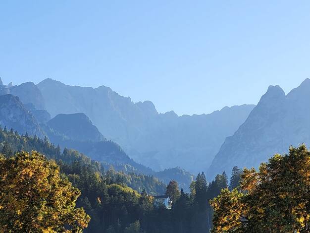 Wohnung zum Kauf provisionsfrei 4,5 Zimmer 235 m² frei ab sofort Garmisch Garmisch-Partenkirchen 82467
