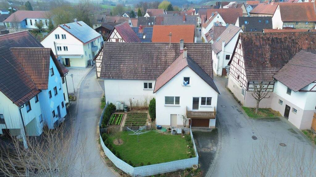 Einfamilienhaus zum Kauf 285.000 € 7 Zimmer 150 m² 348 m² Grundstück Kleingartach Eppingen 75031