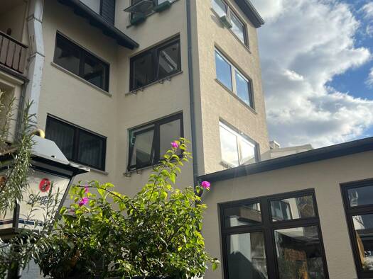 Haus zum Kauf provisionsfrei als Kapitalanlage geeignet 2.150.000 € 25 Zimmer 860 m² 1.195 m² Grundstück Heusenstamm 63150