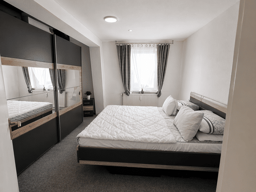 Wohnung zur Miete 500 € 2 Zimmer 63 m² 3. Geschoss frei ab sofort Oppumer Straße 23 Cracau Krefeld 47799