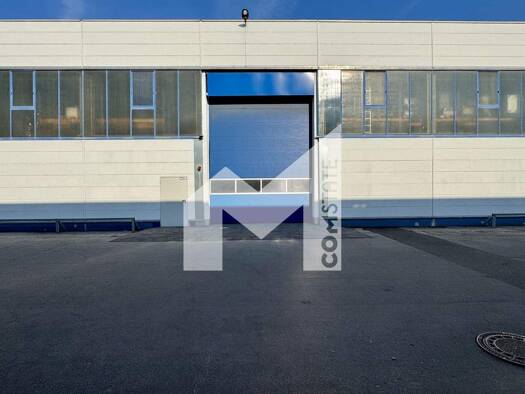 Lagerhalle zur Miete 3.995 m² Lagerfläche teilbar ab 1.191 m² Richrath Langenfeld (Rheinland) 40764