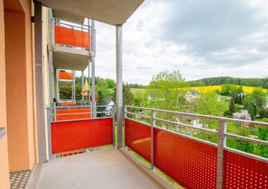 Wohnung zur Miete 470 € 4 Zimmer 72 m² 2. Geschoss frei ab sofort Hainstraße 12 / 4 R Thum Thum 09419