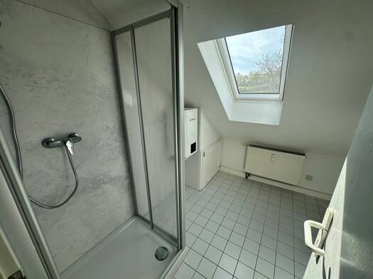 Wohnung zur Miete 295 € 3 Zimmer 49 m² 2. Geschoss Clara-Zetkin-Straße 1 Weida Weida 07570