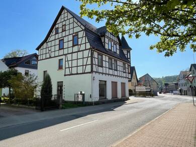 Villa zum Kauf 199.990 € 12 Zimmer 250 m² 325 m² Grundstück Brotterode Brotterode 98599