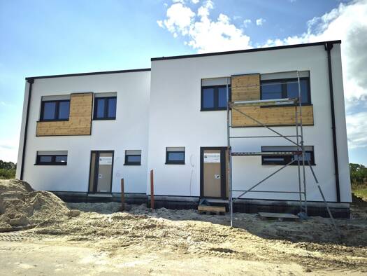 Doppelhaushälfte zum Kauf - Erstbezug 395.000 € 5 Zimmer 140 m² 365 m² Grundstück frei ab 01.09.2026 Nordenham Nordenham 26954