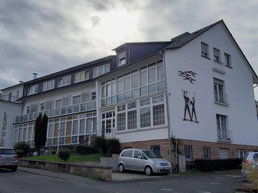 Mehrfamilienhaus zum Kauf provisionsfrei als Kapitalanlage geeignet 1.999.000 € 1.662 m² 1.665 m² Grundstück Leopold-Koch-Str. 14 Bad Orb 63619