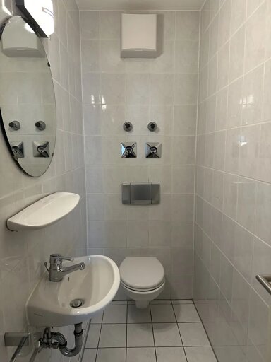 Wohnung zum Kauf provisionsfrei 150.000 € 4 Zimmer 105 m² frei ab sofort Hunsrückweg 6 Wicker Flörsheim 65439