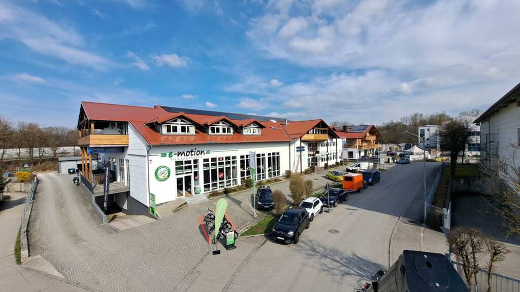 Lagerhalle zur Miete 11 € 363 m² Lagerfläche Potzham Taufkirchen 82024