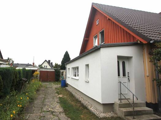 Haus zum Kauf 159.000 € 4 Zimmer 110 m² 633 m² Grundstück Alten Dessau-Roßlau 06847