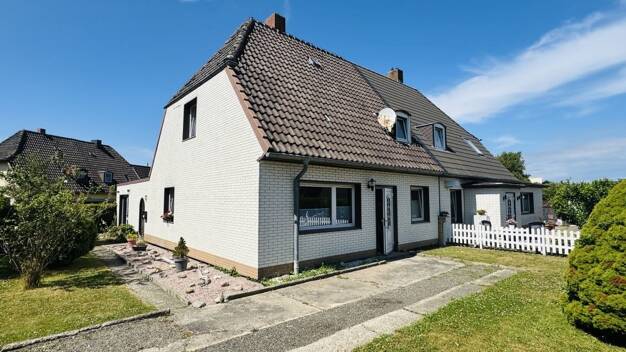 Doppelhaushälfte zum Kauf 198.000 € 5 Zimmer 94 m² 846 m² Grundstück Dranske Dranske 18556