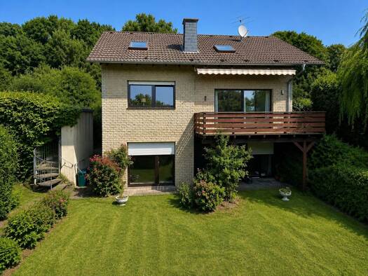 Einfamilienhaus zum Kauf 495.000 € 8 Zimmer 246 m² 615 m² Grundstück frei ab sofort Ründeroth Engelskirchen 51766
