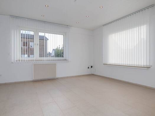 Wohnung zur Miete 700 € 2 Zimmer 65 m² Holzbüttgen Kaarst 41564