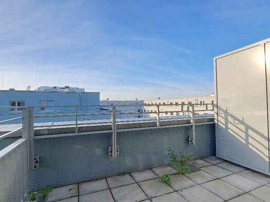 Wohnung zur Miete 615 € 1 Zimmer 41,1 m² 5. Geschoss frei ab sofort Zossener Straße 138 Hellersdorf Berlin 12629