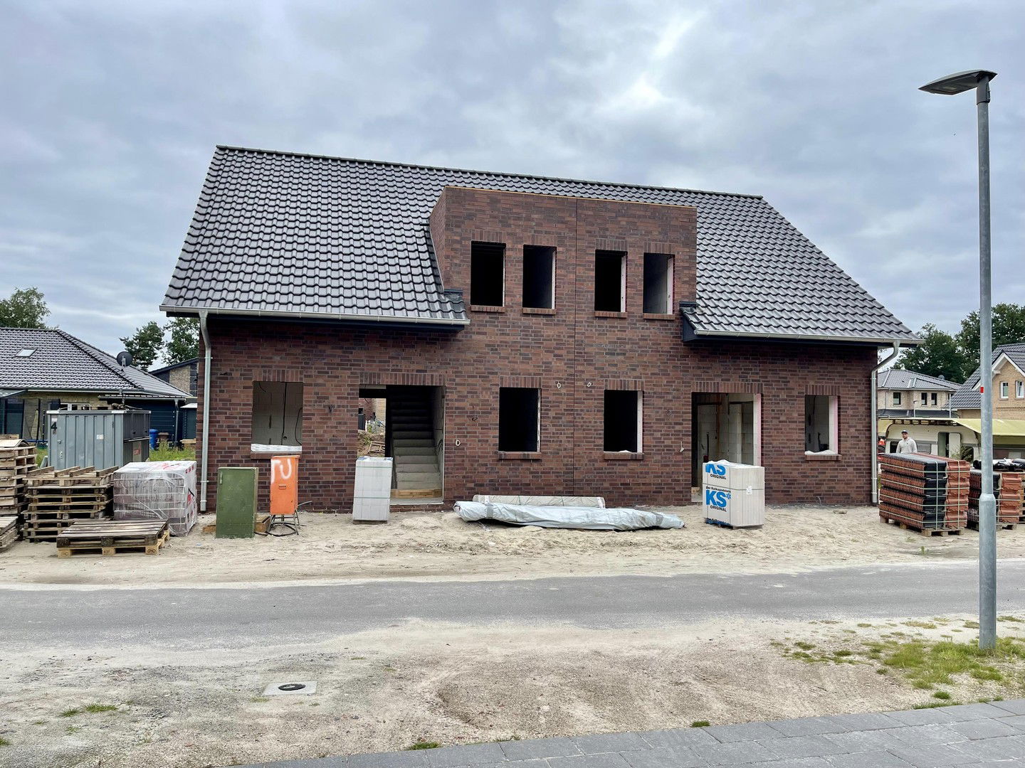 Doppelhaushälfte zur Miete 1.250 € 5 Zimmer 125 m²<br/>Wohnfläche 290 m²<br/>Grundstück Dr. h. c.-Peter-Waskönig-Ring 9 Ramsloh Saterland-Ramsloh 26683