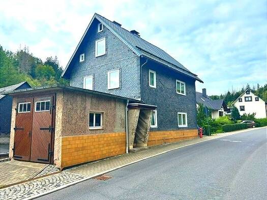 Einfamilienhaus zum Kauf 150.000 € 1 Zimmer 140 m² 1.075 m² Grundstück Piesau 98724