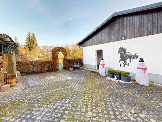 Wohnung zur Miete 288 € 2,5 Zimmer 48 m² frei ab sofort Rosa 98590