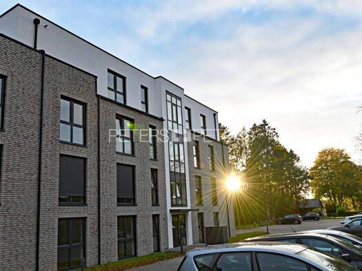 Wohnung zur Miete 1.479 € 4 Zimmer 121 m² 1. Geschoss Gadeland Neumünster 24539