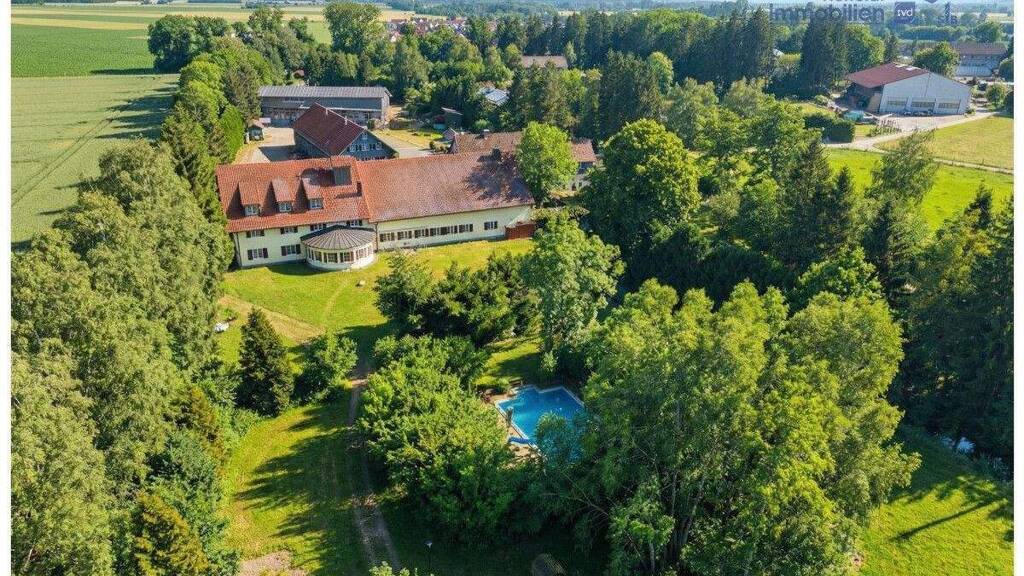 Haus zum Kauf 1.900.000 € 49 Zimmer 2.892 m² 28.928 m² Grundstück Schwabmühlhausen Langerringen / Schwabmühlhausen 86853