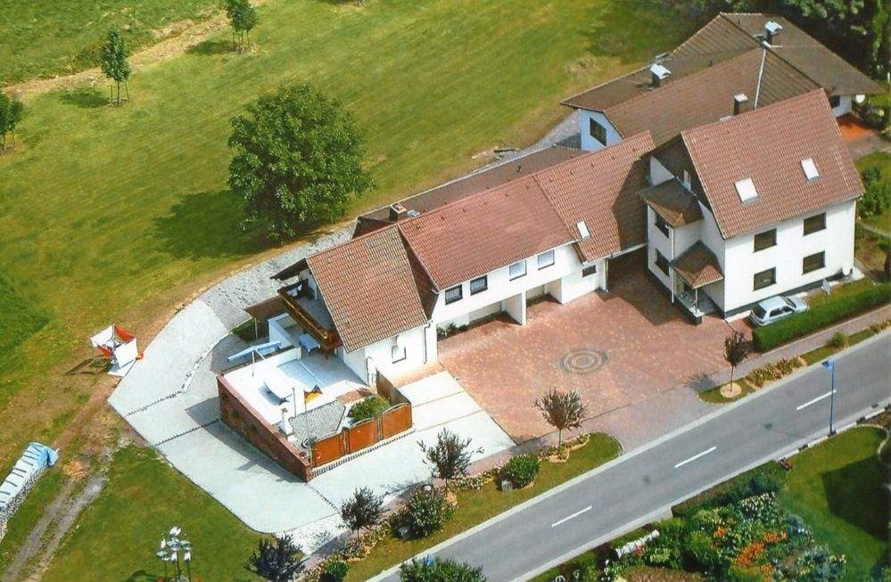 Immobilie in Oberwallmenach - Darf es von allem etwas mehr sein? - Bild 1